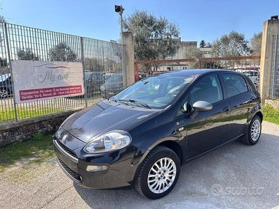 Usata Fiat Punto Lounge 69 CV (50 kW) 2014 Nero Utilitaria