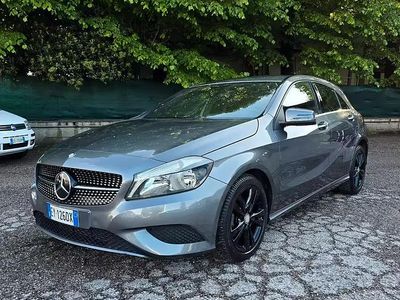 Occasion Mercedes A180 109 ch (80 kW) 2014 Gris Berline