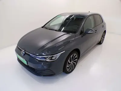 Usata VW Golf VIII Life 110 CV (80 kW) 2021 Grigio ardesia Berlina