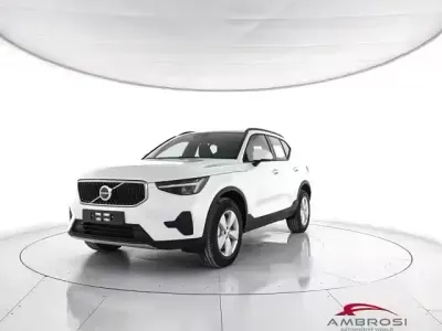Nuova Volvo XC40 Core 163 CV (119 kW) 2025 Nero SUV