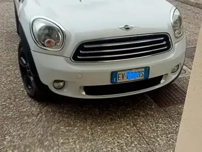 Usata Mini Countryman 111 CV (81 kW) 2014 Bianco SUV