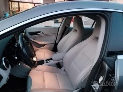 Mercedes CLA200