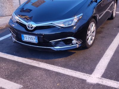 usata Toyota Auris 2016