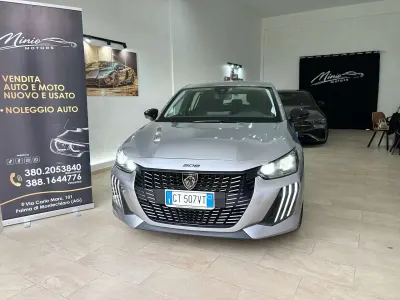 Usata Peugeot 208 Active 75 CV (55 kW) 2024 Grigio Utilitaria