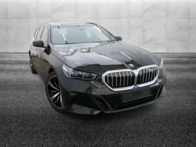 Usata BMW 520 M Sport 197 CV (144 kW) 2025 Nero Station wagon