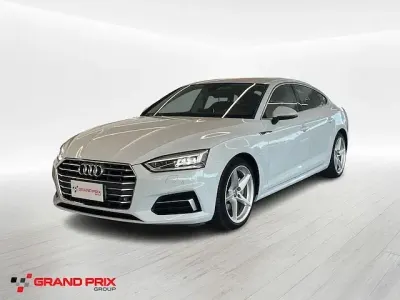Usata Audi A5 Sportback Business 190 CV (139 kW) 2019 Bianco ghiacciaio metallizzato Utilitaria