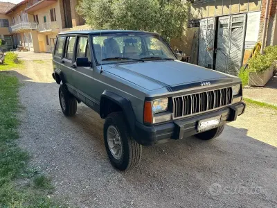 Usata Jeep Cherokee 174 CV (127 kW) 1991 Bluazzurro SUV