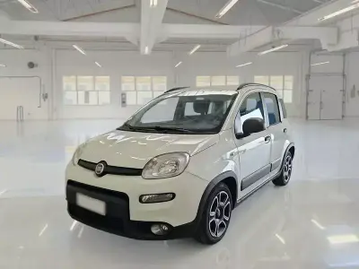 Usata Fiat Panda City Life 69 CV (50 kW) 2021 Bianco Utilitaria