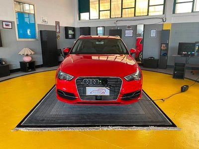 Usata Audi e-tron Ambition 150 CV (110 kW) 2016 Rosso SUV