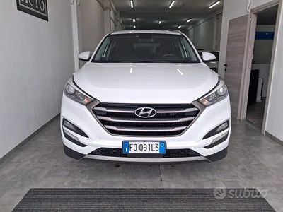 Käytetty Hyundai Tucson Comfort 116 HP (85 kW) 2016 Valkoinen Katumaasturi