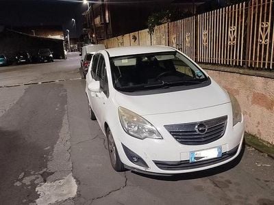 Bianco Usata 2011 Opel Meriva Monovolume | 3900 € (Buon prezzo)