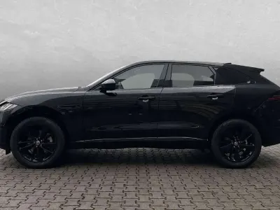 Usata Jaguar F-Pace R-Dynamic 204 CV (150 kW) 2023 Nero SUV