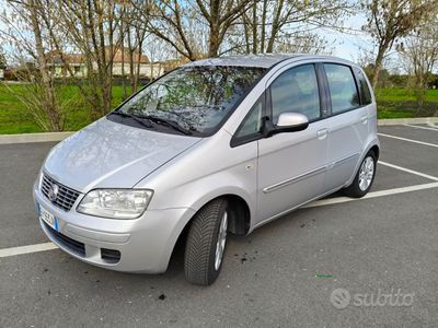 Usata Fiat Idea Emotion 95 CV (69 kW) 2011 Grigio Monovolume