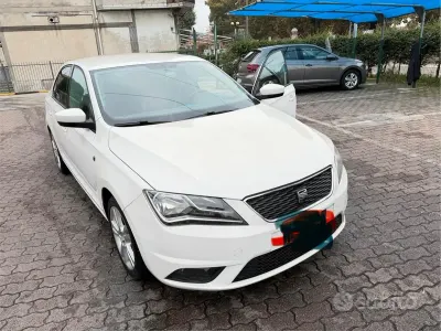 Usata Seat Toledo 105 CV (77 kW) 2013 Bianco Utilitaria