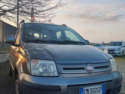 Usata Fiat Panda Emotion 69 CV (50 kW) 2012 Grigio Utilitaria