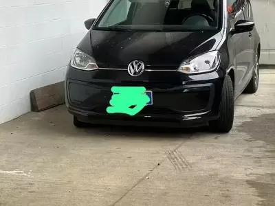 Usata VW up! 60 CV (44 kW) 2016 Nero Utilitaria