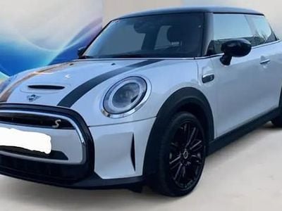 Usata Mini Cooper SE 160 kW (218 CV) 2021 Argento Utilitaria