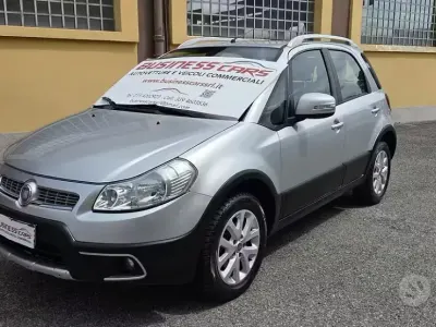 Usata Fiat Sedici Emotion 120 CV (88 kW) 2012 Grigio SUV