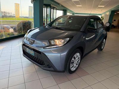 Usata Toyota Aygo X Edition 72 CV (52 kW) 2025 Grigio SUV