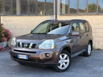 Usata Nissan X-Trail SE 150 CV (110 kW) 2008 Beige SUV