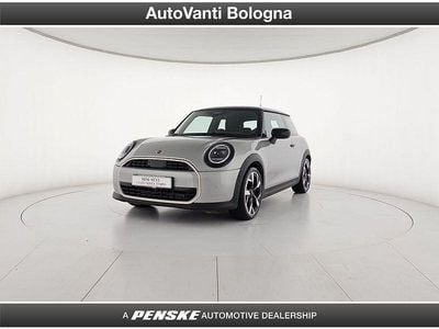 Occasion Mini Cooper Favoured 156 ch (114 kW) 2024 Argent Citadine
