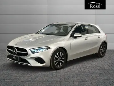 Gebraucht Mercedes A180 Advanced 115 PS (84 kW) 2023