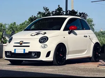 Usata Abarth 500 135 CV (99 kW) 2009 Bianco Utilitaria