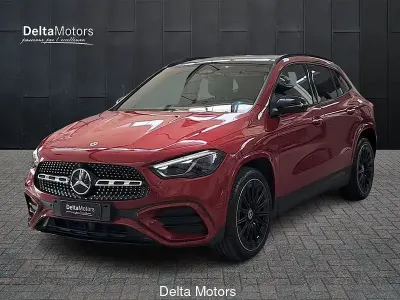 Usata Mercedes GLA250 218 CV (160 kW) 2023 Rosso patagonia SUV