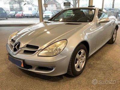 Usata Mercedes SLK200 163 CV (119 kW) 2007 Grigio Cabrio