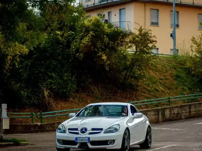 Gebraucht Mercedes SLK200 2LOOK Edition 184 PS (135 kW) 2010 Weiß Cabrio