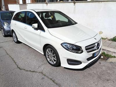 Begagnad Mercedes 180 107 HK (78 kW) 2015 Vit Sedan