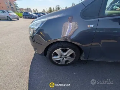 Usata Opel Meriva 101 CV (74 kW) 2017 Grigio Monovolume