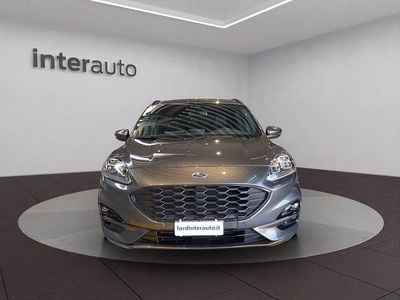 Grigio metallizzato Usata 2022 Ford Kuga ST-Line X SUV | 22.300 € (Buon prezzo)