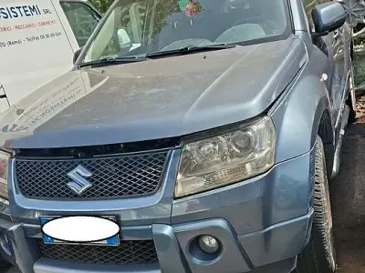 Usata Suzuki Grand Vitara 106 CV (77 kW) 2008 Grigio SUV
