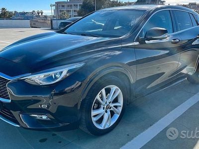 Usata Infiniti Q30 Premium 109 CV (80 kW) 2016 Nero Berlina