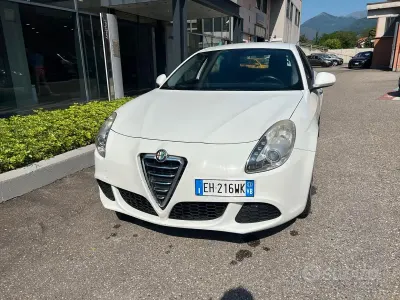 Usata Alfa Romeo Giulietta 120 CV (88 kW) 2011 Bianco Utilitaria