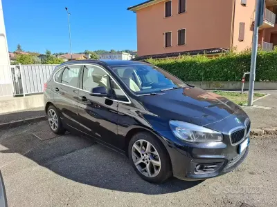 Usata BMW 218 Active Tourer Luxury Line 150 CV (110 kW) 2017 Nero Monovolume