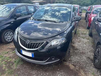 Usata Lancia Ypsilon S 70 CV (51 kW) 2024 Nero Utilitaria