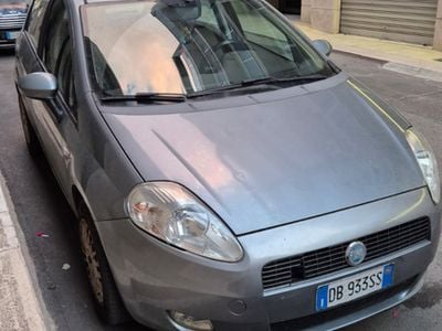 Usata Fiat Grande Punto Active 77 CV (56 kW) 2006 Grigio Utilitaria