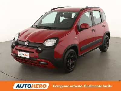 Usata Fiat Panda Cross Cross 71 CV (52 kW) 2022 Rosso Utilitaria