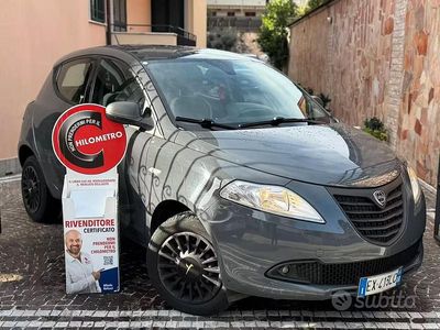 Usata Lancia Ypsilon Gold 85 CV (62 kW) 2014 Grigio Utilitaria