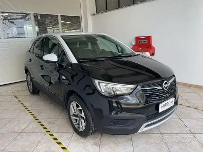 Usata Opel Crossland X S 102 CV (75 kW) 2019 Other SUV
