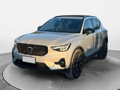 Usata Volvo XC40 Ultimate 163 CV (119 kW) 2023 Grigio SUV