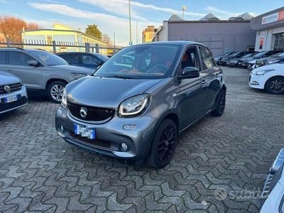 Usata Smart ForFour Passion 71 CV (52 kW) 2015 Grigio Utilitaria