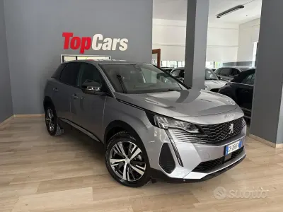 Usata Peugeot 3008 Allure 131 CV (96 kW) 2023 Grigio SUV