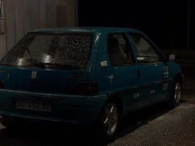 Usata Peugeot 106 1995 Blu Utilitaria