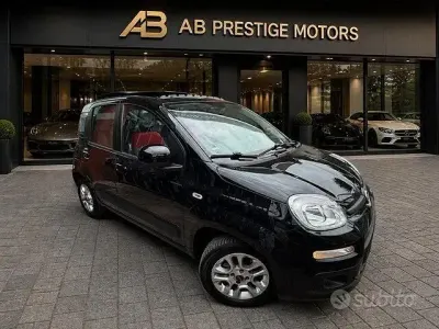 Usata Fiat Panda Lounge 86 CV (63 kW) 2015 Nero Utilitaria