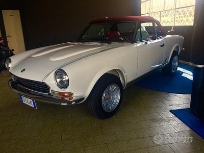 Usata Fiat 124 Spider 1970 Bianco Cabrio