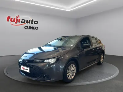 Nuova Toyota Corolla Active 140 CV (102 kW) 2026 Grigio Station wagon
