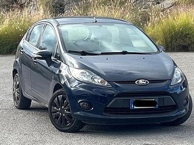 Usata Ford Fiesta 60 CV (44 kW) 2011 Blu Utilitaria